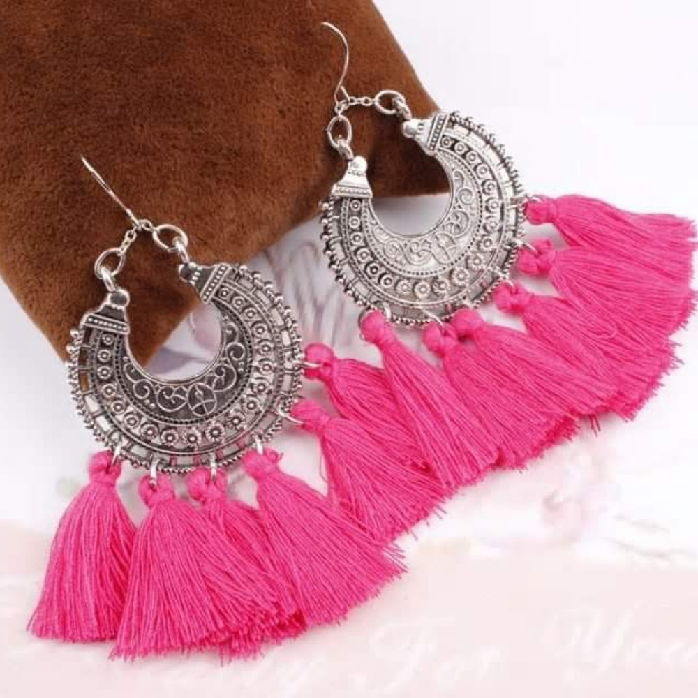 Bohemian Retro Long Tassel Earrings (New)